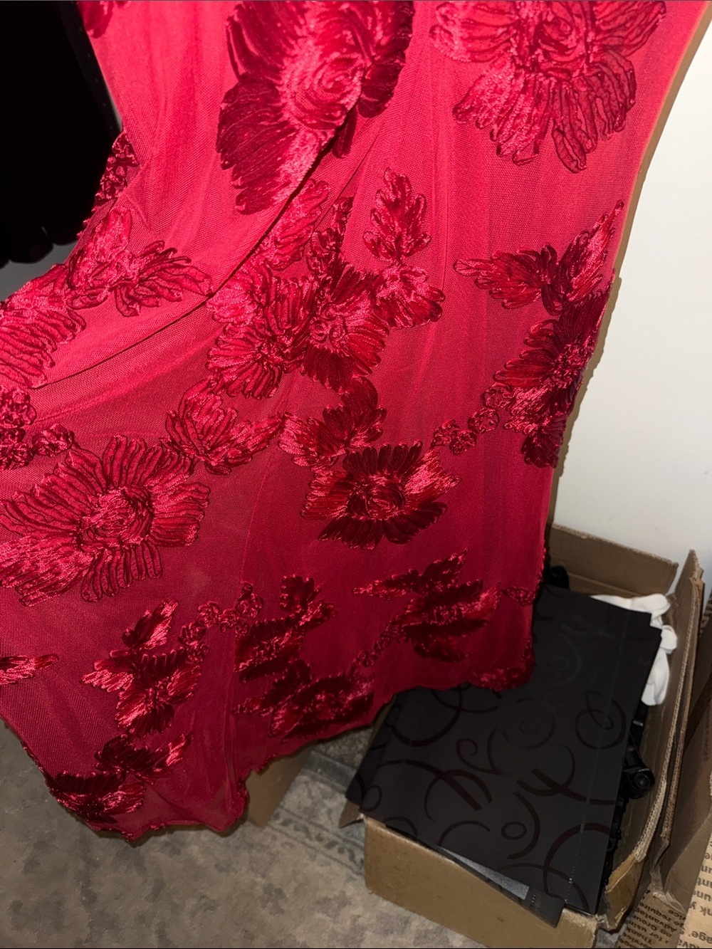 Maroon Floral Lace Prom Gown - Women - Picture 5 of 5